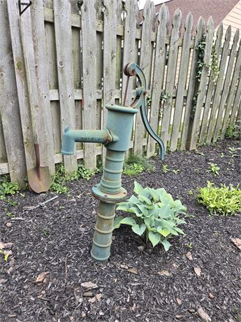 Iron Water Well Pump Garden Decor