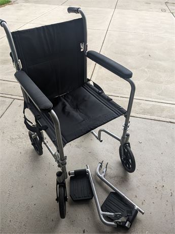 Transport Wheelchair- Missing pin for leg