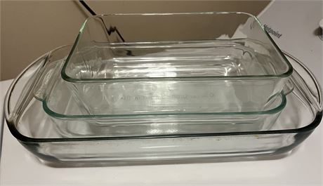 Pyrex 407 Great Finds Online Auctions - Pyrex Clear Glass Baking Lot