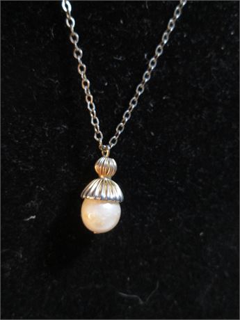 Vintage 16"  Fancy Single Pearl Pendant Fine Quality Necklace