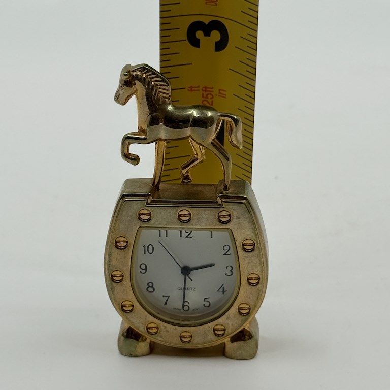 Great Finds Online Auctions - Vintage Gold-Toned Horseshoe Shaped ...
