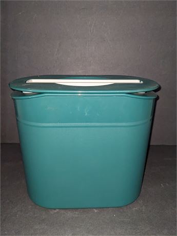 Tupperware Ice Bucket