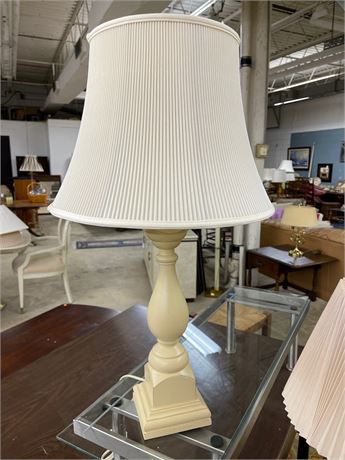 Shabby Chic Style Wood Table Lamp