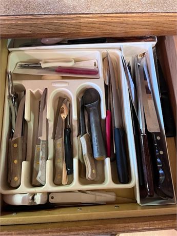 Knives & Miscellaneous Utensils