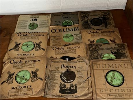 Lot Of Beautiful Antique 78 RPM Record Albums In Original Sleeves