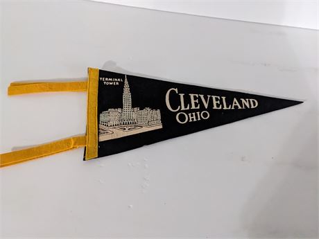 Vintage Cleveland Ohio Pennant