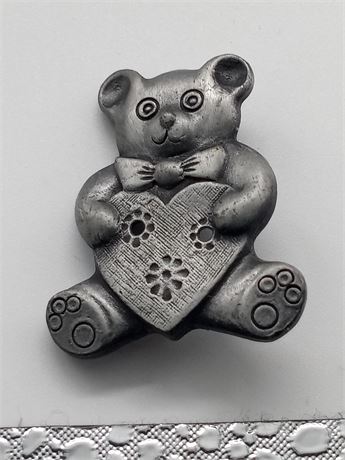 Vintage Putter Teddy Bear Heart Stick Pin