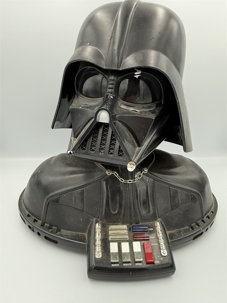Great Finds Online Auctions - Vintage Star Wars Darth Vader