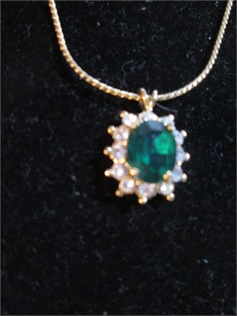 Vintage 16"  Beautiful Emerald CZ  Pendant Fine Quality Necklace