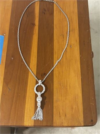 Silver Tone Trembler 28” in Necklace