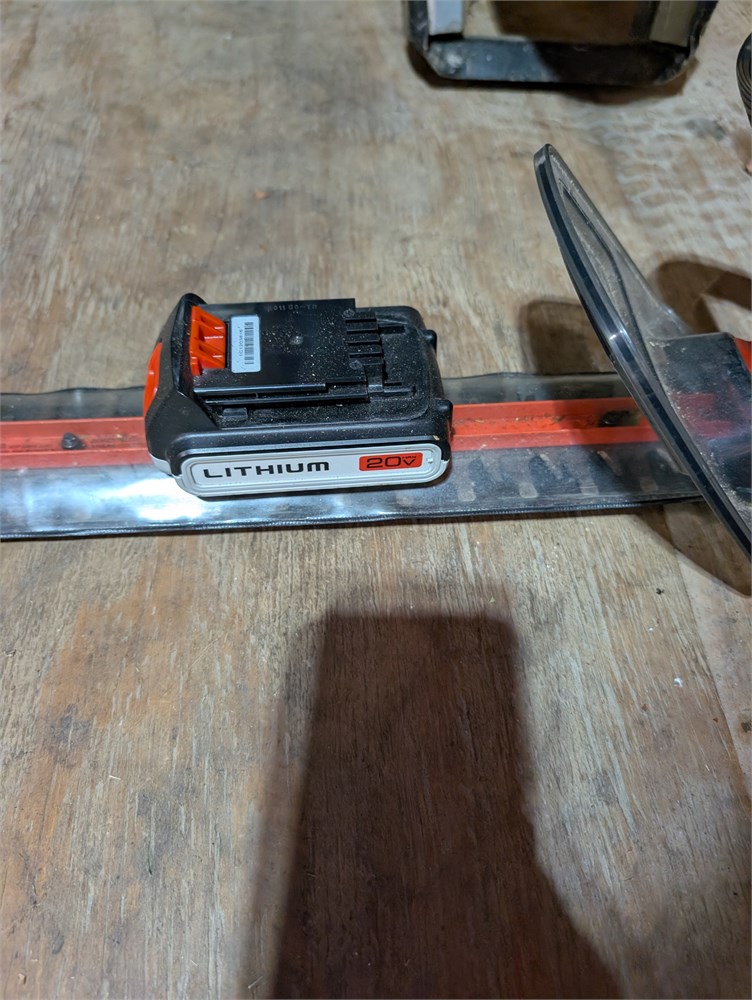 Great Finds Online Auctions - Black & Decker 