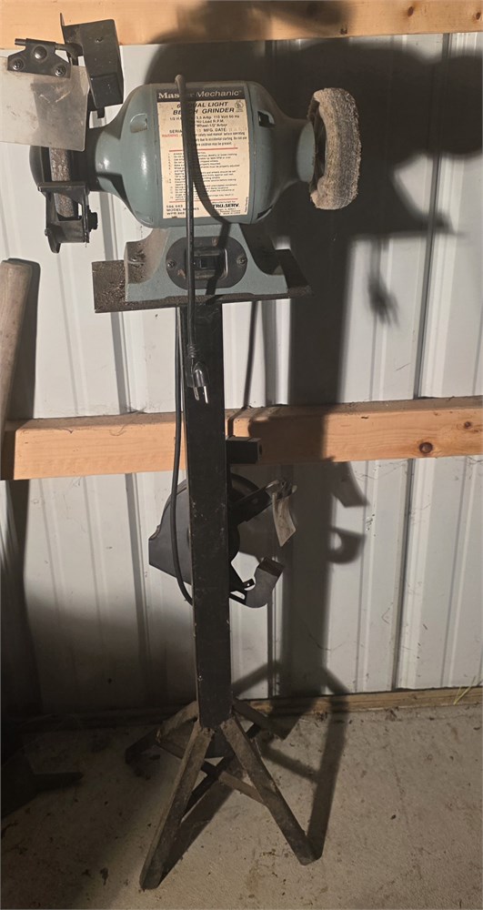 Great Finds Online Auctions - Master Mechanics 6-inch Bench Grinder ...