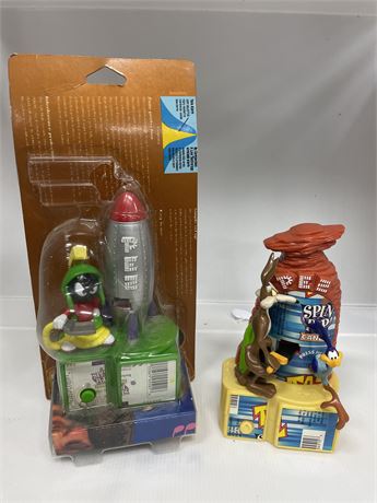 Great Finds Online Auctions - Collectible Marvin the Martian and Wile E ...