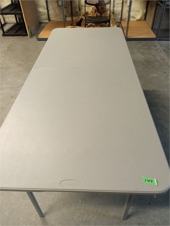 Great Finds Online Auctions Cosco 6 Foot Folding Table   5e095f46 099e 4958 A659 131a54550e72 Fullsize 