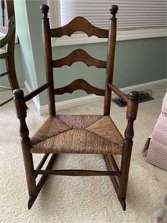 Great Finds Online Auctions - VIntage Rush Seat Rocking Chair