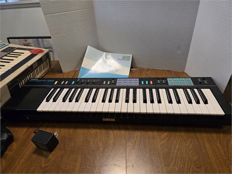 Yamaha Portatone PSR-12 Keyboard