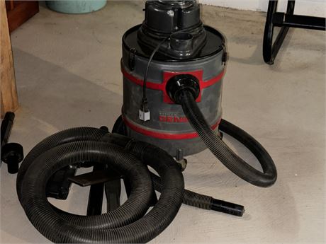 Norelco Genie Jet Vac With Attachments