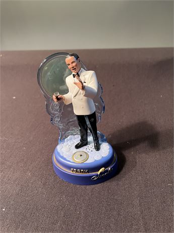 Great Finds Online Auctions - Frank Sinatra, Figurine