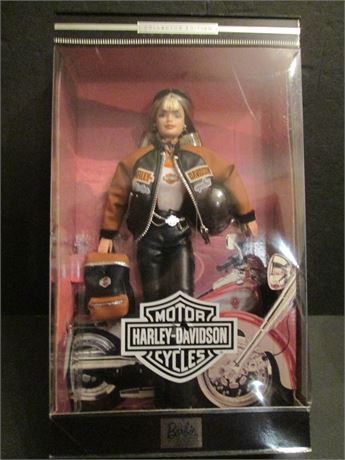 New 2000 Harley Davidson Barbiie Doll 11" 25637 with Riding Gear