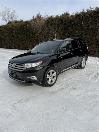Great Finds Online Auctions - 2013 Toyota Highlander Limited AWD