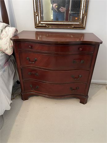 Mahogany Four Drawer Bachelors Chest