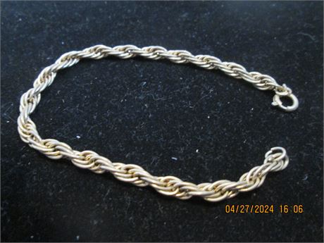 Vintage 7" Heavy Gold Herringbone Twist Bracelet 6.91 Grams