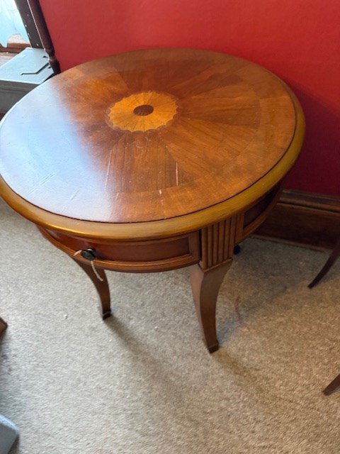 Great Finds Online Auctions - Butler Specialty Co Archer Round Burl ...