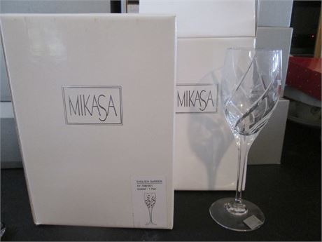 New MCM 4 PCS Mikasa Japan English Garden Fine Crystal 8 1/4 "Tall  Wine Glasses