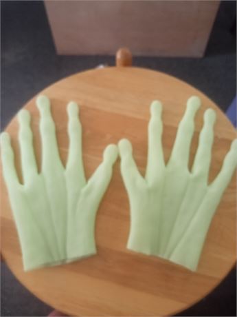 New Men's Large Halloween Plastic Hands