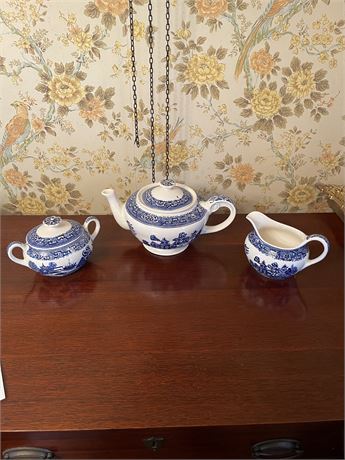 Vintage Blue Willow Teapot, Creamer and Sugar bowl
