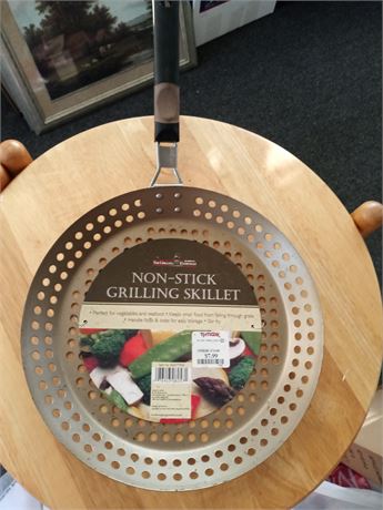 New Non- Stick Grilling Skillet