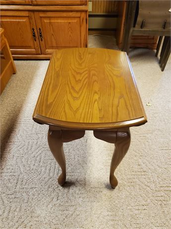 Great Finds Online Auctions - Small Light Wood Drop Leaf End Table