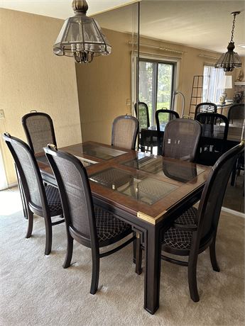 Chinese Style Extending Dining Table with 6 Chairs By Henredon Furniture