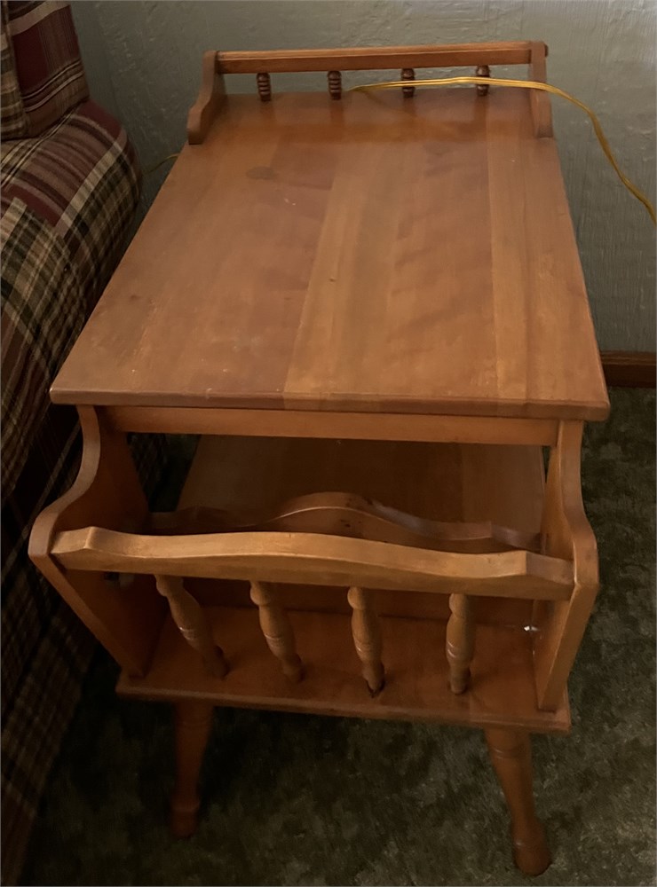 Maple Finish Magazine Rack Great Finds Online Auctions - Mid Century Modern Maple End Table ...