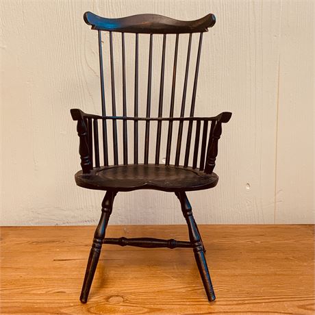 Great Finds Online Auctions - The Boyds Collection Windsor Chair For ...