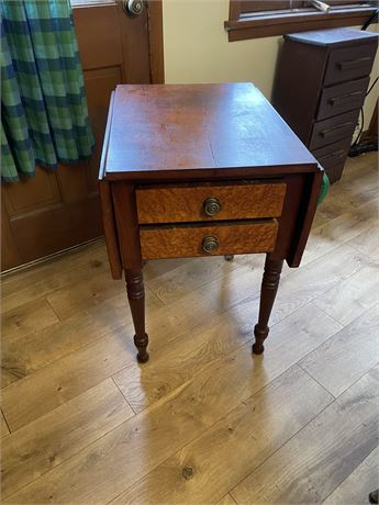Antique Sheraton Style End Table