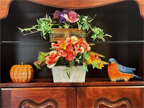 Shelf Lot Of Decorative Faux Flower Arrangements Pumpkin & Bird