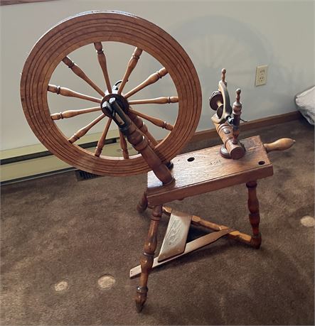 Wooden Spinning Wheel