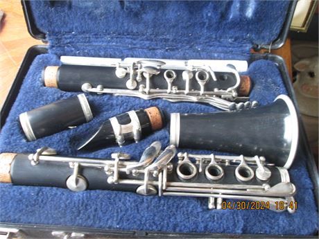 Vintage Selmer Classic Clarinet Instrument W/ Case