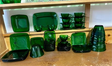 Vintage Huge Lot Forest Green Depression Glass Charm Pattern Bowls Cups Plates