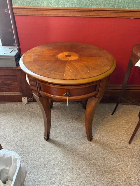Great Finds Online Auctions - Butler Specialty Co Archer Round Burl ...